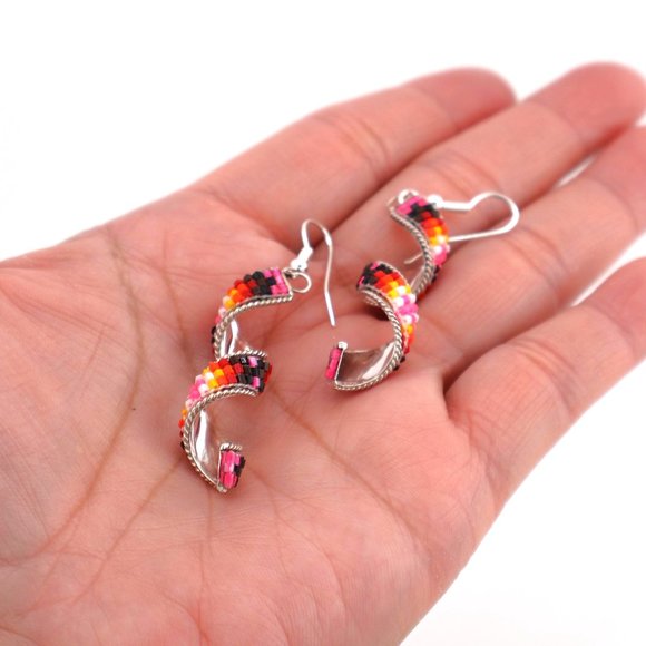 Authentic Native American Spiral Beaded Dangle Earrings Handcrafted Jewelry** - Picture 4 of 9